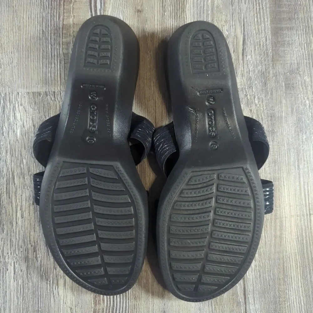 Crocs Sandals Women's Size 8 Molalla II Black Animal Print Criss Cross Wedge
